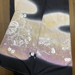 黒留袖　花柄刺繍　着物の画像