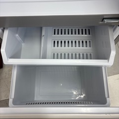 ★リユースのサカイ千葉中央店★期間限定割引有 AQUA 冷蔵庫　22年製　126L TC4207の画像