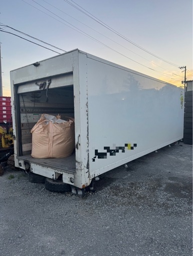 ４トン　ボックスシャッター式