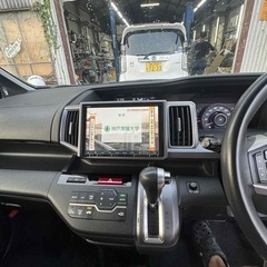 ステップ　ワゴン　スパーダ　8人乗り　車検ありの画像