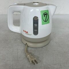 ティファール 電気ケトル BF805 0.8L 1250W 白色 動作確認済 電気湯沸器 T-fal APRECIA キッチン家電 湯沸かし ⑦ Y2075の画像