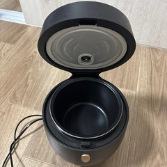 炊飯器の画像