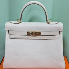 断捨離！新品HERMESケリー28内縫い☆クレ☆本物のトゴ素材。付属品あり、チャーム付き！の画像