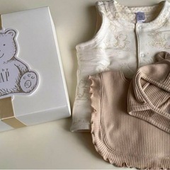 babygap ギフトボックス&紙袋セットの画像