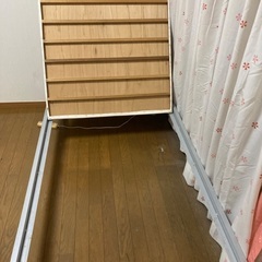 シングルベッド用ベッドフレーム　シンプルの画像