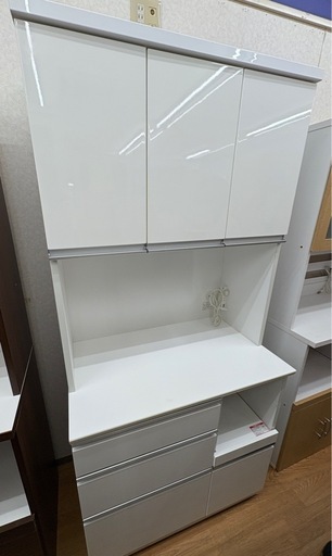 ☆ドリーム荒牧店☆☆ジモティー割引有☆ ニトリ/3枚扉食器棚/レジューム/WHT