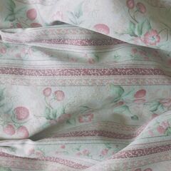 現在、交渉中のため一時的に掲載を停止しています中古カーテンお譲りします！の画像