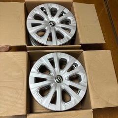 未使用トヨタプリウス50純正品タイヤホイルの画像