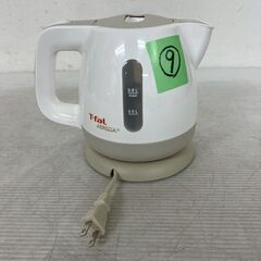 ティファール 電気ケトル BF805 0.8L 1250W 白色 動作確認済 電気湯沸器 T-fal APRECIA キッチン家電 湯沸かし ⑨ Y2077の画像
