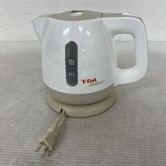 ティファール 電気ケトル BF805 0.8L 1250W 白色 動作確認済 電気湯沸器 T-fal APRECIA キッチン家電 湯沸かし ⑨ Y2077の画像