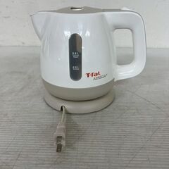 ティファール 電気ケトル BF805 0.8L 1250W 白色 動作確認済 電気湯沸器 T-fal APRECIA キッチン家電 湯沸かし 11 Y2079の画像