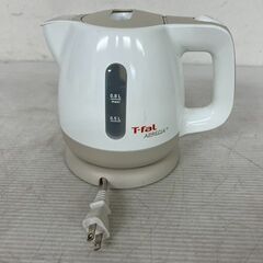 ティファール 電気ケトル BF805 0.8L 1250W 白色 動作確認済 電気湯沸器 T-fal APRECIA キッチン家電 湯沸かし 15 Y2083の画像