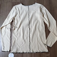 新品未使用カットソーの画像