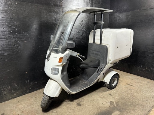 ★支払総額4.0万円★激安バイク続々入荷中！ なんでも買い取ります！ ホンダ ジャイロ2 白 TA02 人気のジャイロ！ 2ストのためオイル注ぎ足すだけ！ 雨風しのげる！ リアボックス付き！