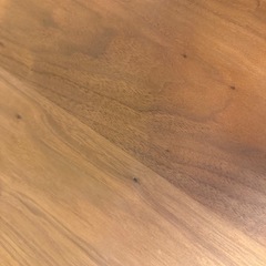 ダイニングテーブルの画像