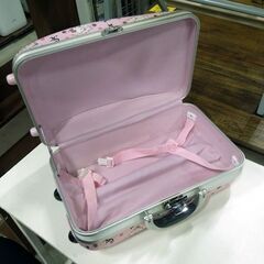 ハローキティ チャーミーキティ キャリーバック トランク スーツケース コレクション サンリオ 札幌市 新道東店の画像