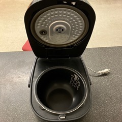 H2508-144 IRIS OHYAMA IHジャー炊飯器  RC-IK50-B 2020年製 ブラック 5合炊き 動作確認済み キズ汚れ有りの画像
