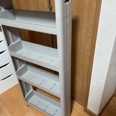 隙間ワゴンの画像
