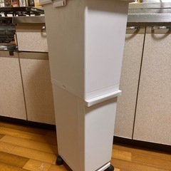 ニトリ　ゴミ箱-セット(単品販売も可)の画像