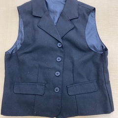 ベスト&半ズボン110センチの画像