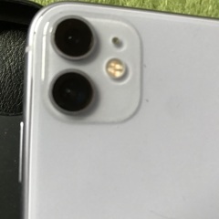 iPhone 11不具合なし。画面もきれい。傷なし。の画像