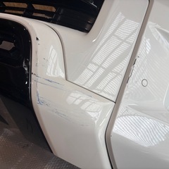 ハイラックス gun125 フロントバンパー グリルセットの画像