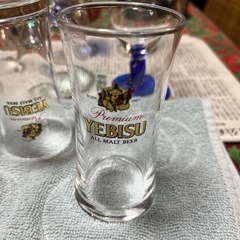 ビールグラスの画像