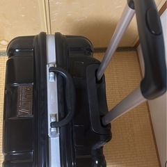 【取引中】スーツケース/キャリーケース（鍵付き・Lサイズ）の画像