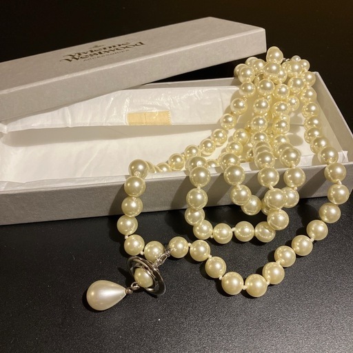 vivienne westwood3連パールネックレス