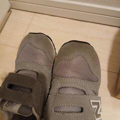 キッズ靴16センチ　幅広めnew balanceの画像