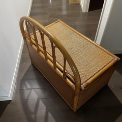 収納式ラタンの椅子  福生近辺で受け渡しの画像