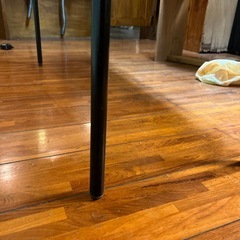 手作りおしゃれなダイニングテーブルの画像