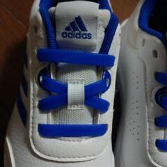 アディダスキッズスニーカー１９cmの画像