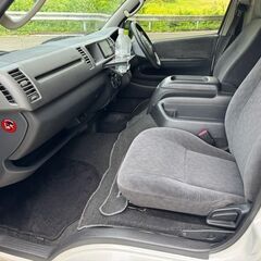 24年式　ハイエースワイド　ワゴン　GL 2WD ガソリン　後期ルック TRH214の画像