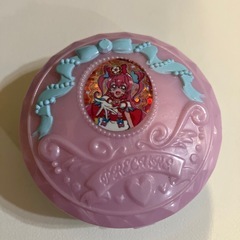 決まりました　プリキュア　デリシャスパーティー　カチューシャ　イヤリング　メイクの画像
