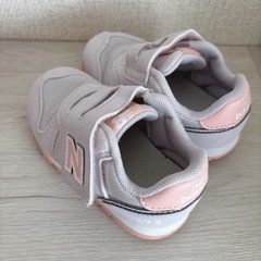 キッズスニーカー　ニューバランス　13.5cmの画像