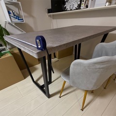 大理石風ダイニングテーブル/ほぼ傷無しの画像