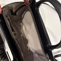 値下げ交渉可ゲス(GUESS)&サマンサタバサバックセットの画像