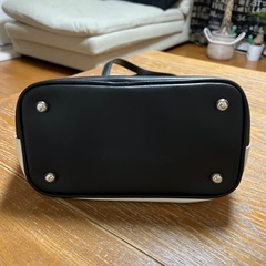 カステルバジャック　トートバックの画像