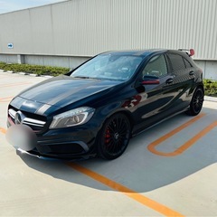 200台限定メルセデスベンツAMG A45 エディション1  黒色W176 2.0リッター 360ps RECARO純正オプションセミバケットシートの画像