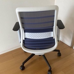 【お盆割引中】KOPLUS Tonique トニックチェア デスクチェア オフィスチェア青白黒の画像