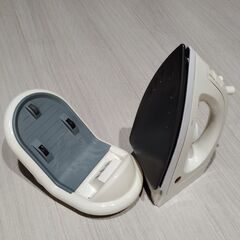 コードレススチームアイロン KSI-802の画像