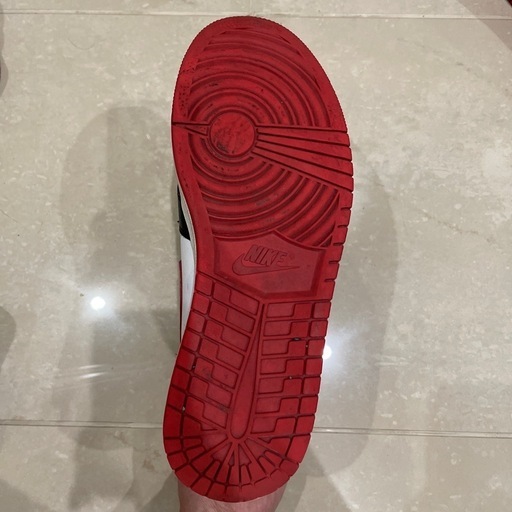 Nike Air Jordan 1 ブラック/レッド/ホワイト