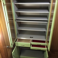 食器棚☆美品☆クレアグリーン☆H190×W84×D46cmの画像