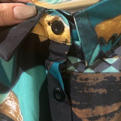 未使用品⭐︎柄シャツの画像