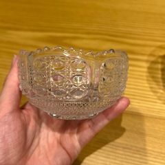 新品未使用ガラスの器の画像