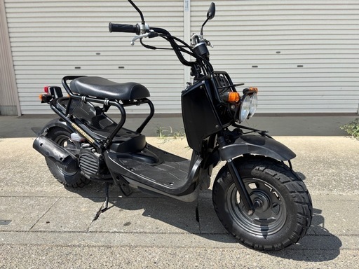 ⭐️ズーマー50低燃費4スト⭐️バッテリー・プラグ・グリップなど新品交換済みで快調⭐️50cc原付オートバイ^_^⭐️