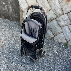 Aprica ベビーカーの画像