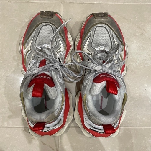 BALENCIAGA グレー/レッド スニーカー