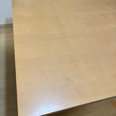 正方形のダイニングテーブル・早めの引き取り優先の画像